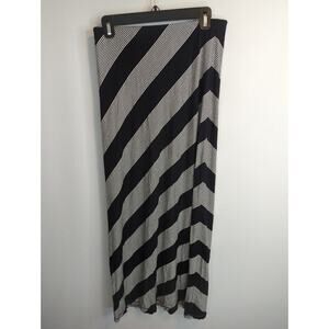 Max Studio Black Diagonal Striped Long Maxi Skirt Medium‎ NWT